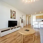 Sausio 13 Apartamentas 아파트